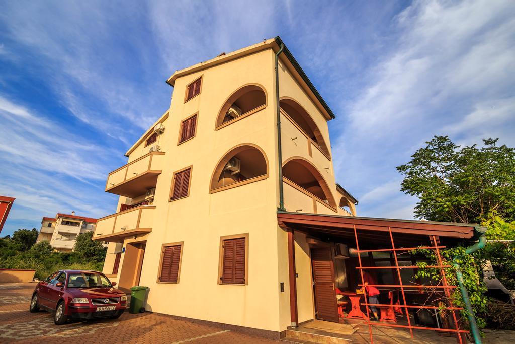 Apartments Dario Novalja Bagian luar foto