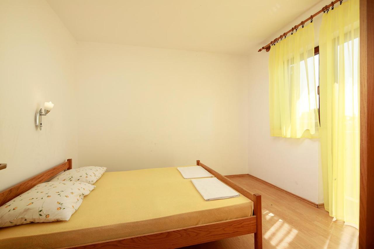 Apartments Dario Novalja Bagian luar foto