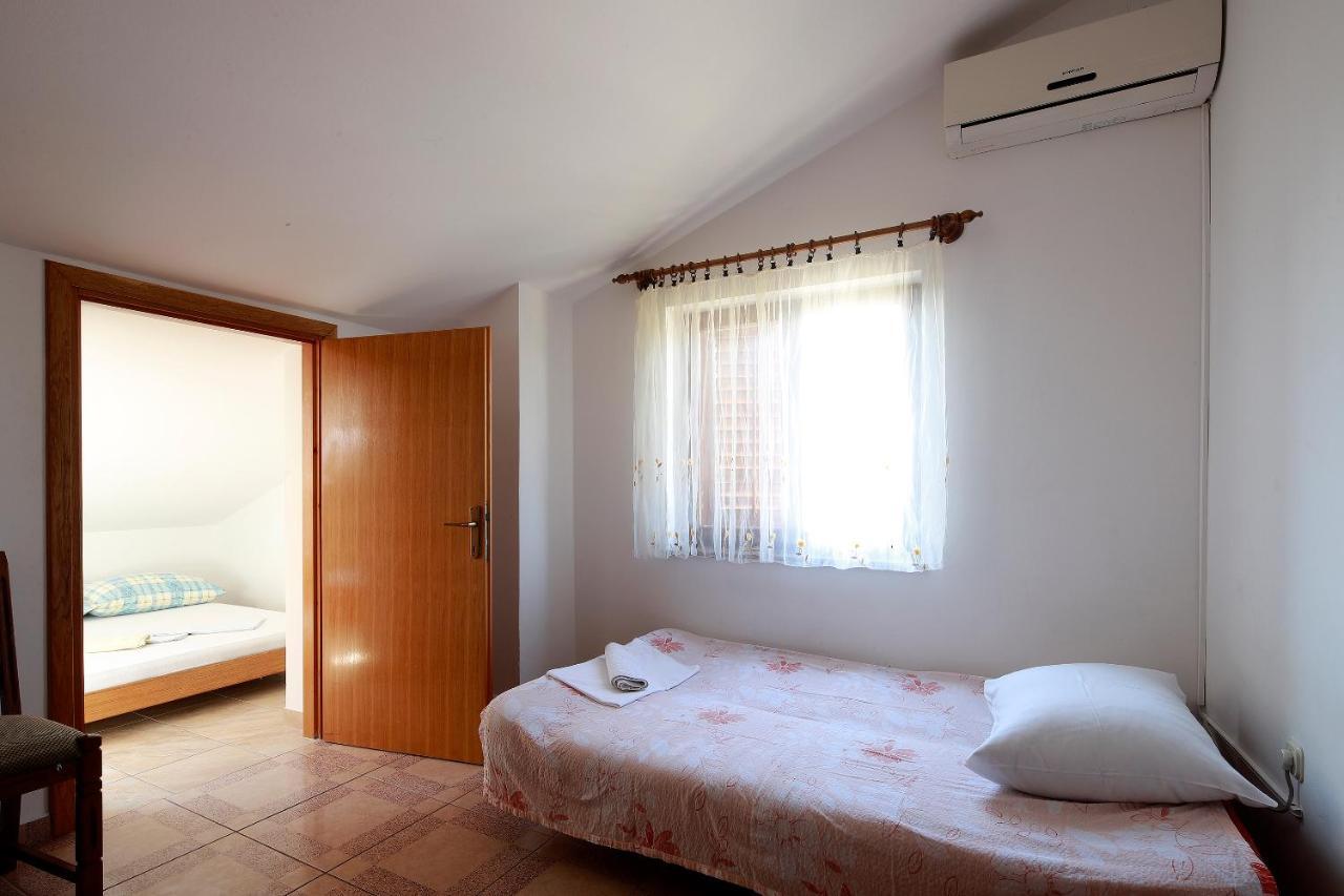 Apartments Dario Novalja Bagian luar foto