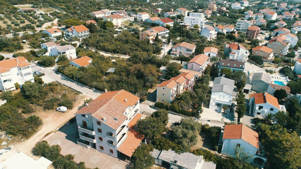 Apartments Dario Novalja Bagian luar foto